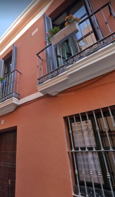 Pleno Centro De Sevilla- Junto Iglesia Montesión Exterior foto